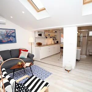 Apartment Sweet With Free Private Parking 