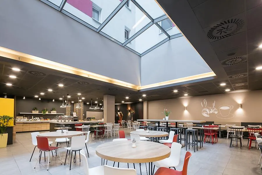 Ibis Praha Old Town Hotel