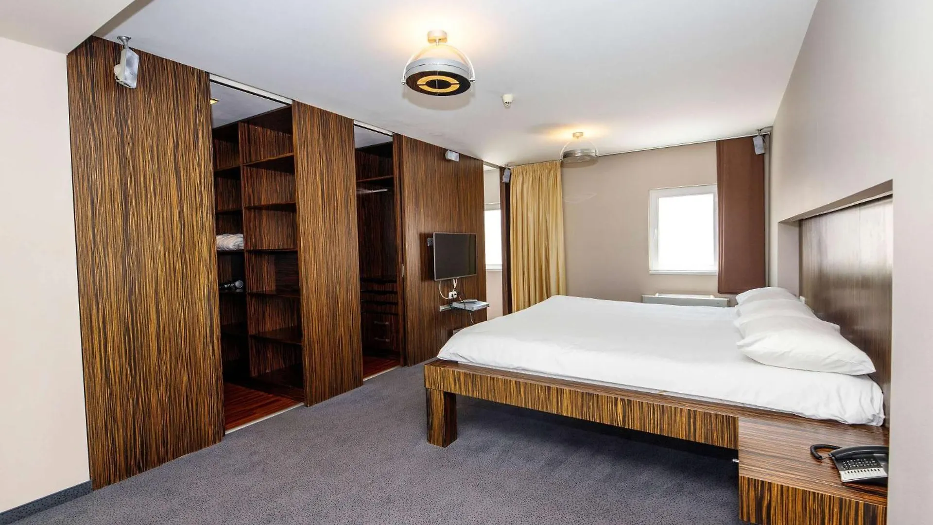 Ibis Praha Old Town Hotel 3*, Prague