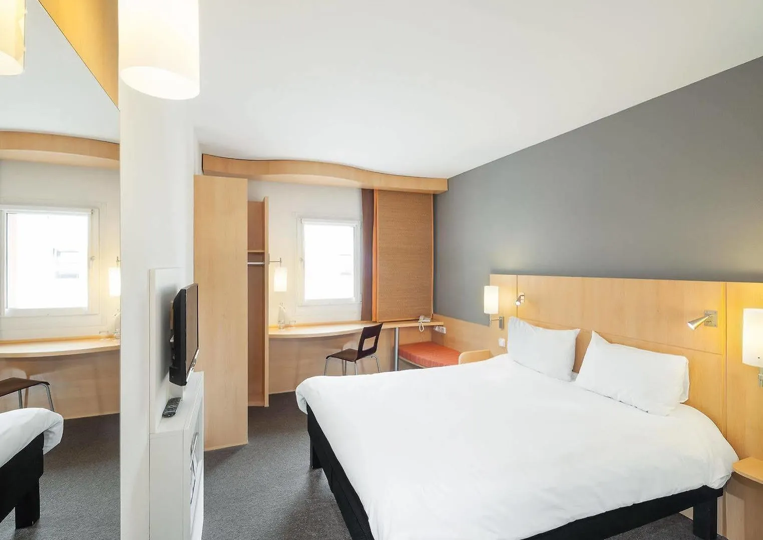 Ibis Praha Old Town Hotel 3*, Prague Czech Republic